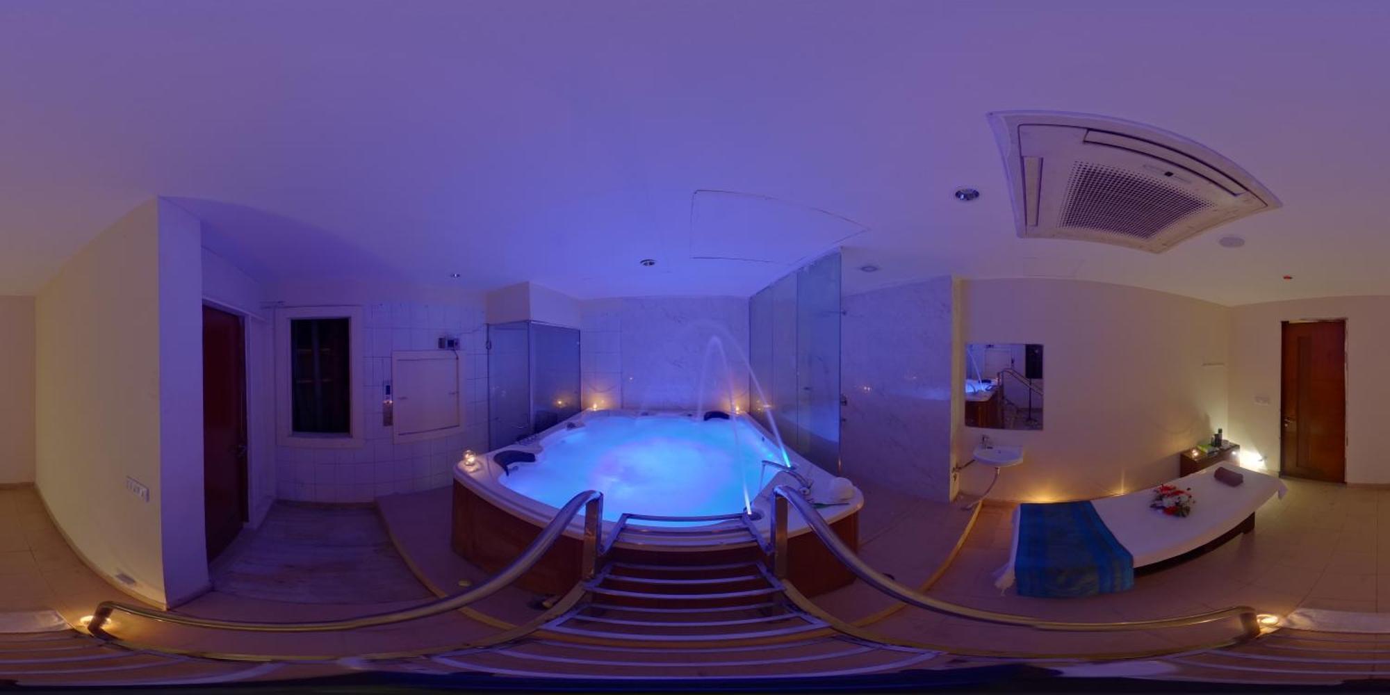 Skycity Hotel Gurgaon Bagian luar foto